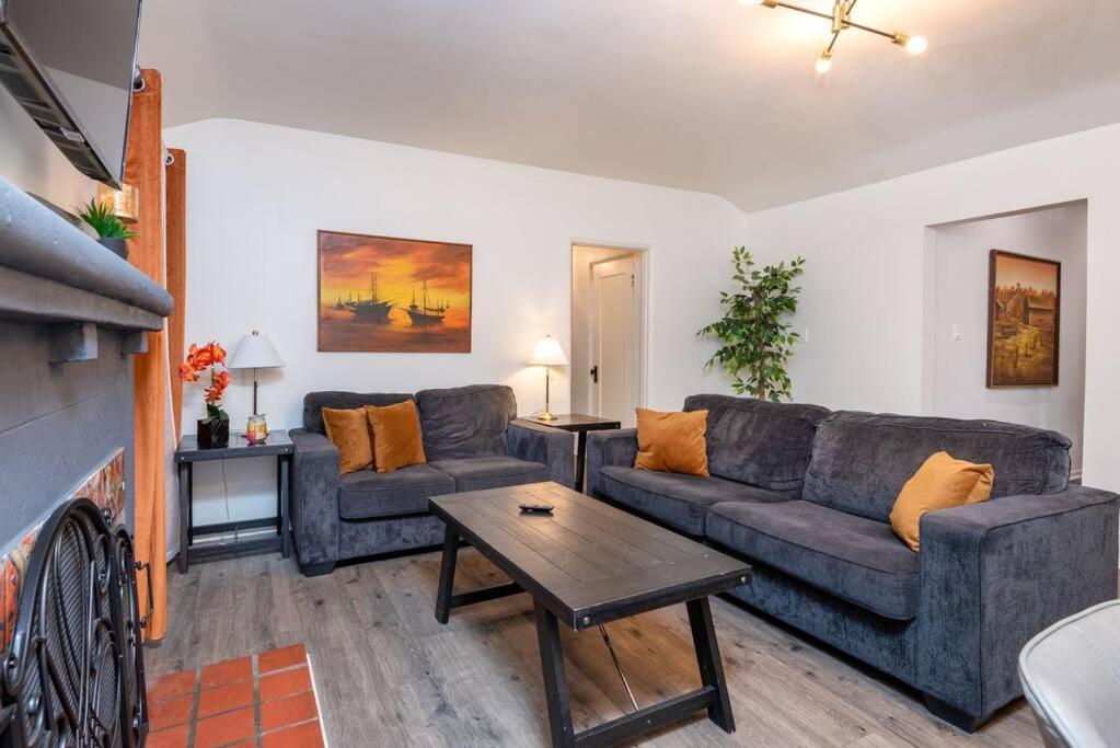 Chic And Spacious 3Br Gem In Central La Los Angeles Dış mekan fotoğraf